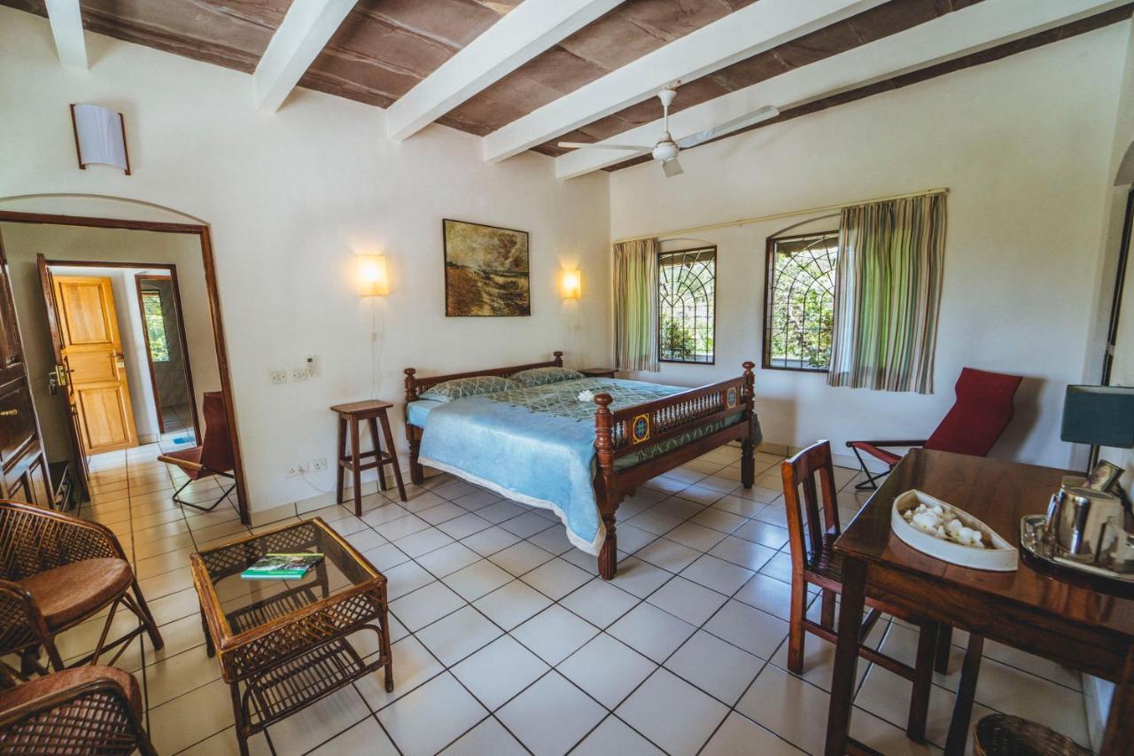 Gaia'S Garden Guest House Auroville Exterior photo
