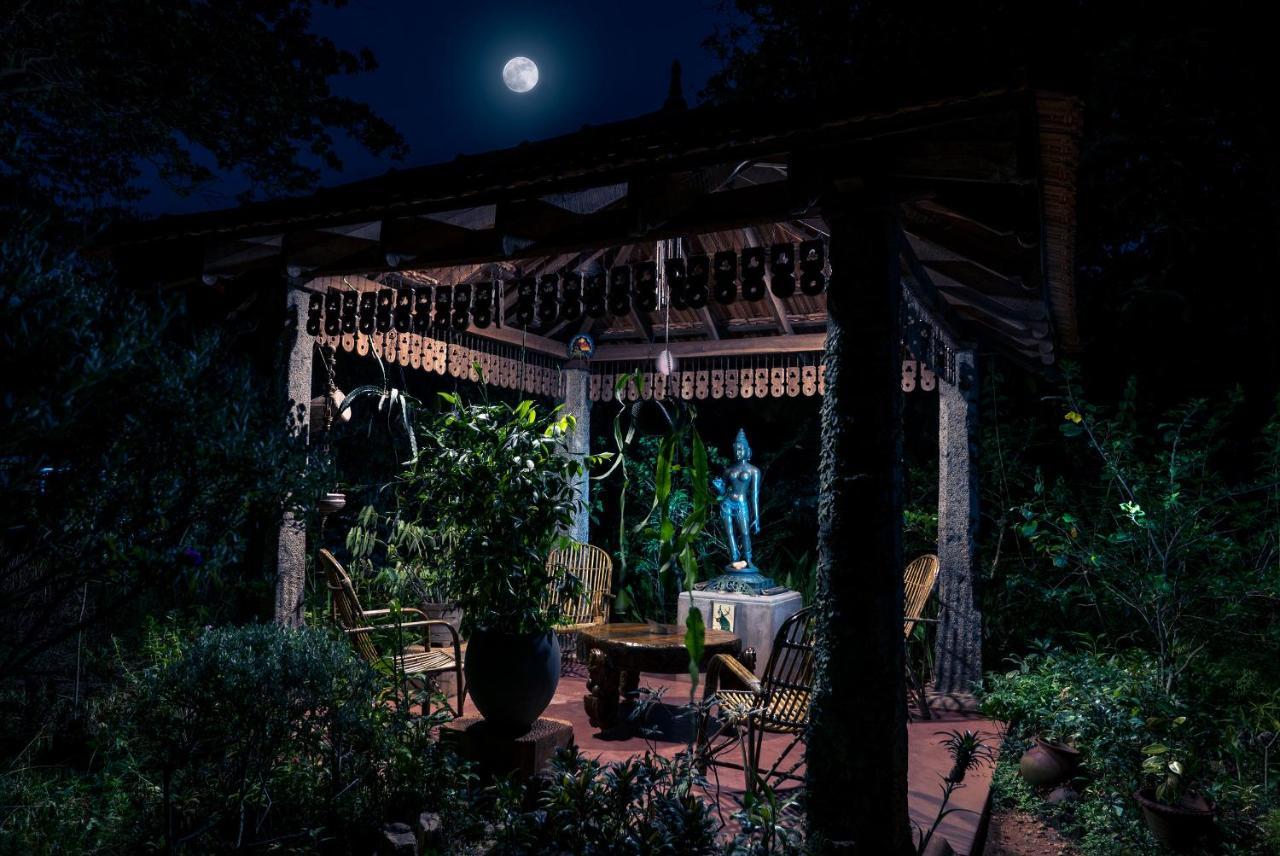 Gaia'S Garden Guest House Auroville Exterior photo