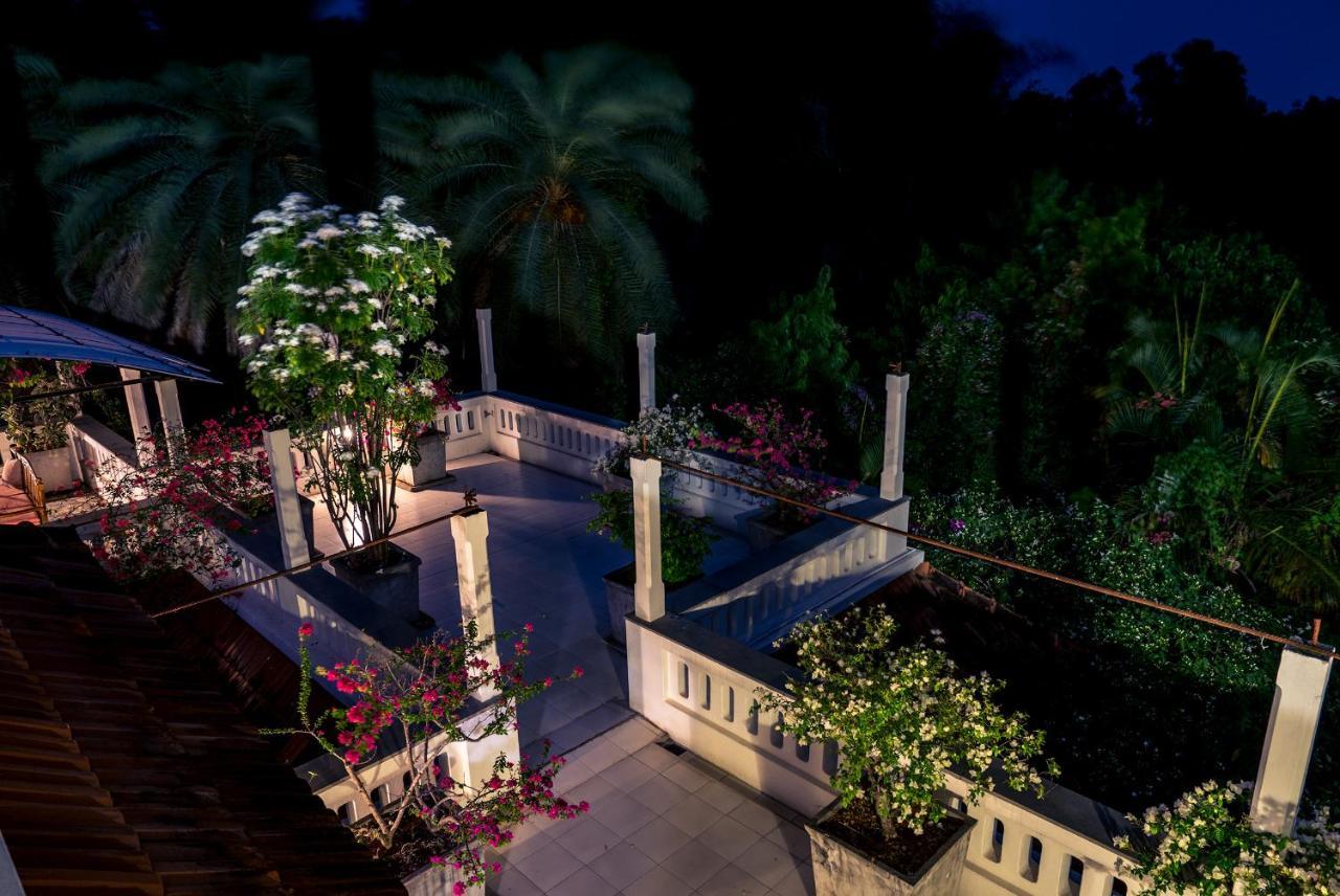 Gaia'S Garden Guest House Auroville Exterior photo