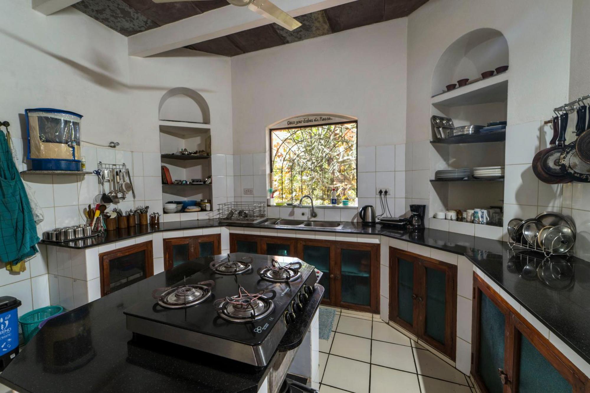 Gaia'S Garden Guest House Auroville Exterior photo
